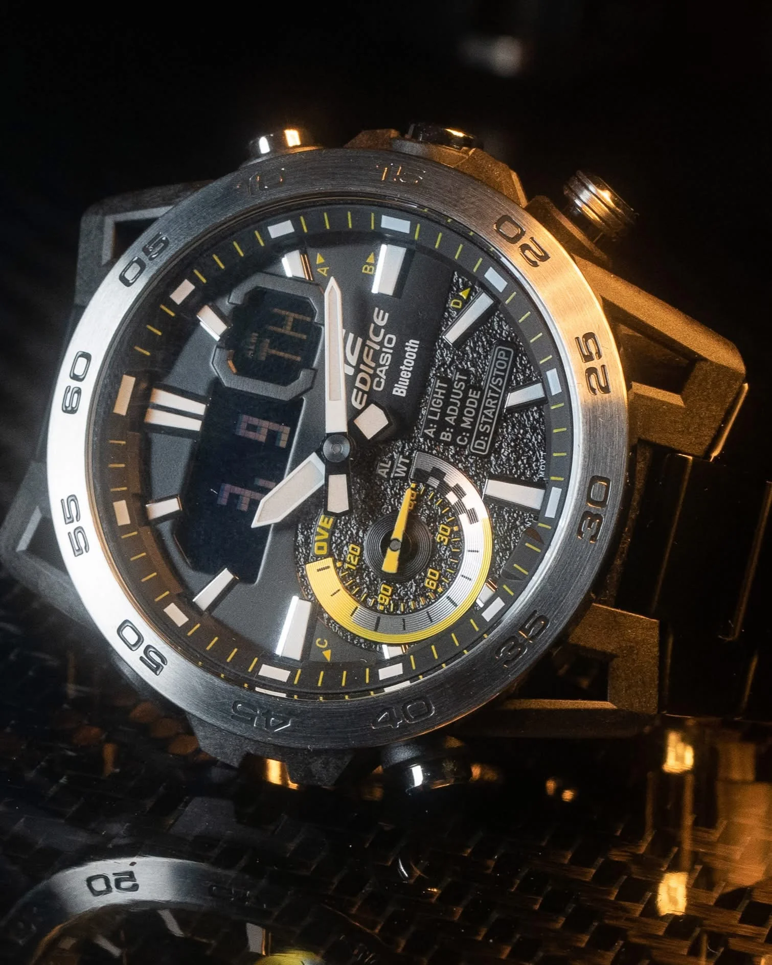 CASIO EDIFICE ECB-40DC-1ADF SOSPENSIONE MEN WATCH - Image 4