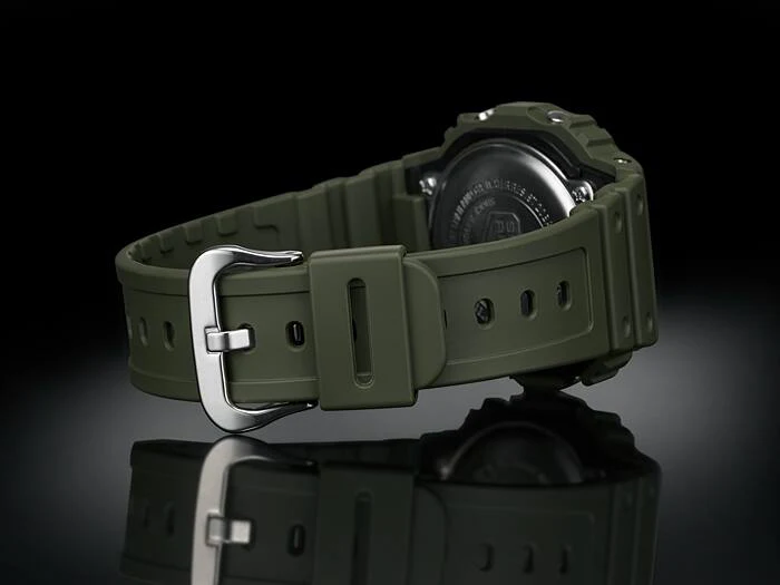 CASIO G-SHOCK DW-5610SU-3DR SPECIAL COLOUR MODELS GREEN WATCH - Image 4