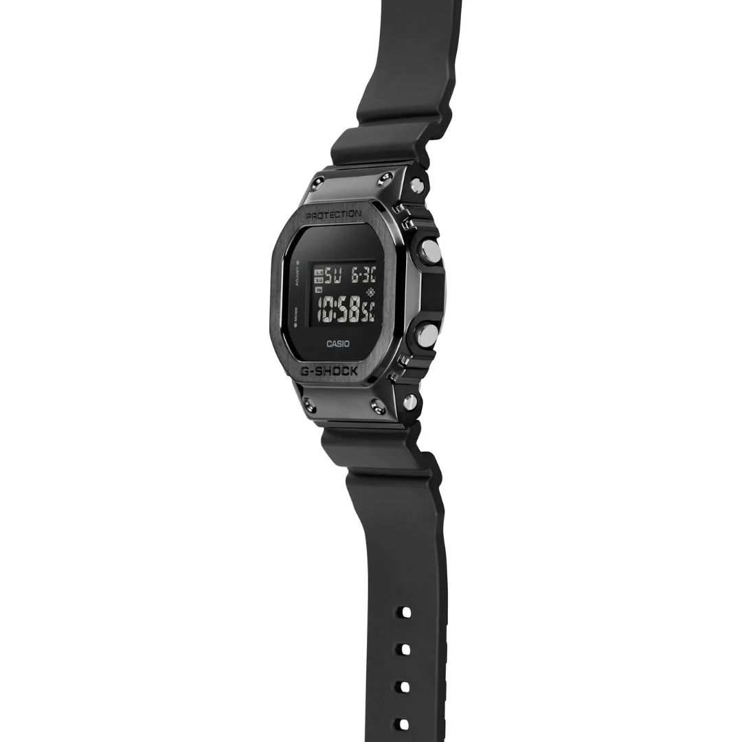 CASIO G-SHOCK GM-5600UB-1DR DIGITAL BLACK WATCH - Image 4