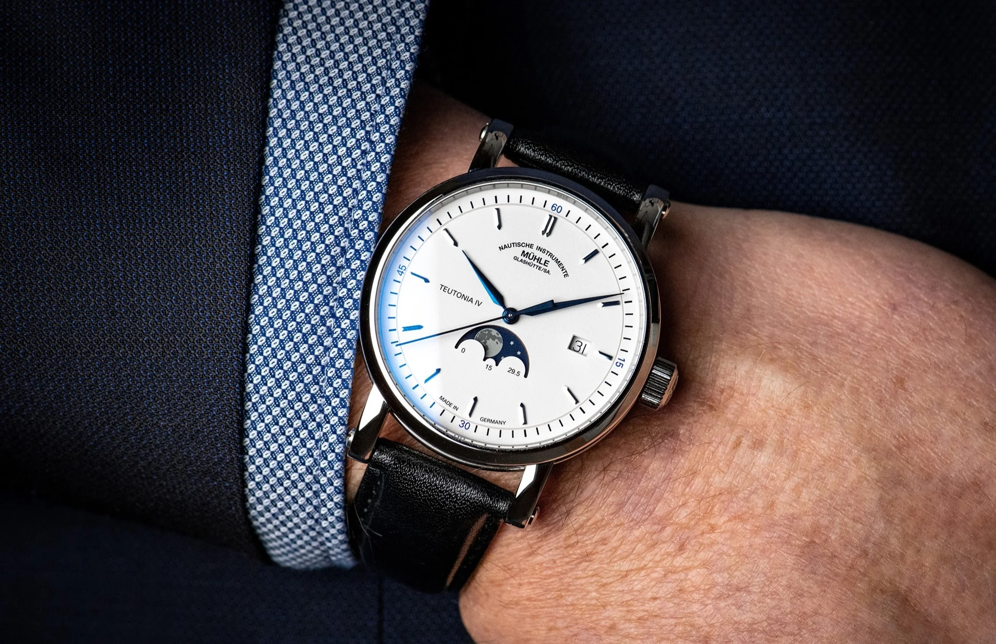 MÜHLE-GLASHÜTTE TEUTONIA IV MOONPHASE M1-44-05-LB AUTOMATIC BLACK LEATHER STRAP MEN WATCH - Image 5