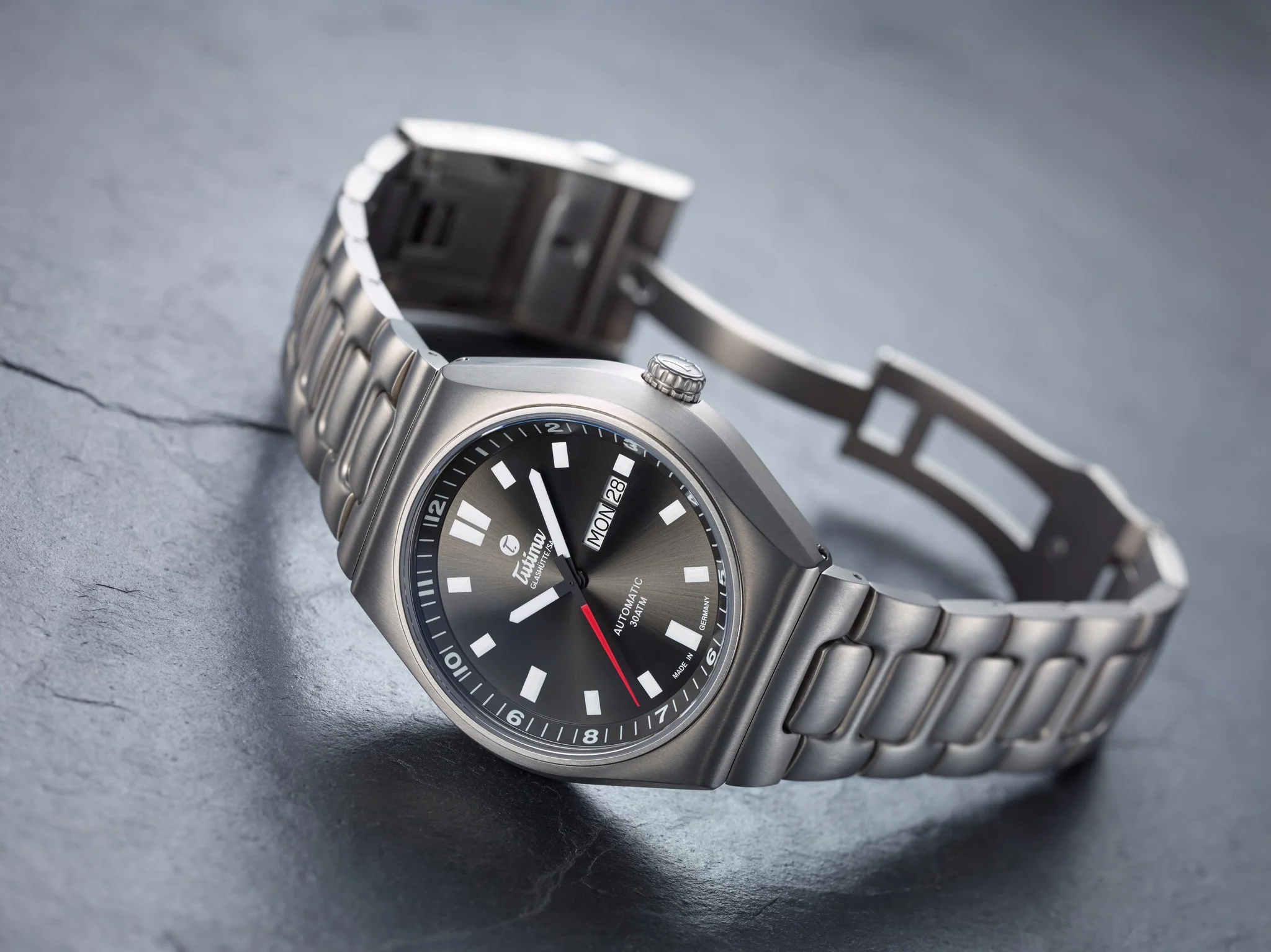 TUTIMA GLASHÜTTE M2 COASTLINE 6150-04 AUTOMATIC MEN WATCH - Image 3